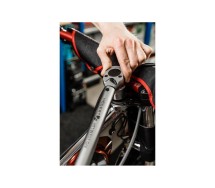 Momentvõti 1/2" plastkarbis  42-210Nm