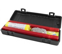 Аварийный комплект: два аварийных треугольника, перчатки, динамо‑фонарь, светоотражающий жилет JBM