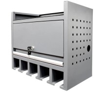 Metallist seinakapp akutööriista pesadega hall