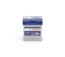 Bosch S4 000 44Ah 420A 175x175x190 -+